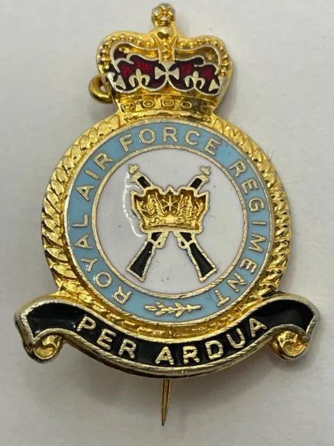 Raf Qc Lapel Badge - Royal Air Force Regiment