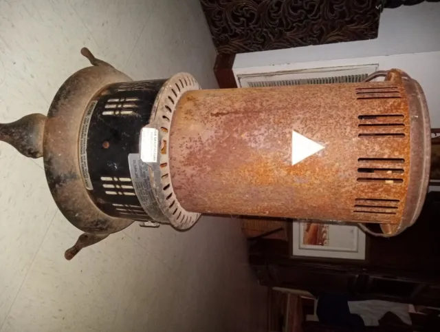 Vintage Perfection 525M-1 Kerosene Parlor Heater Stove