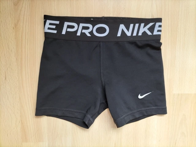 Pantaloncini neri Nike Pro taglia S età 7-9 128-137
