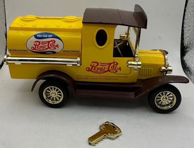 Pepsi-Cola Coins Bank DieCast Metal Van Truck w Key Collectible