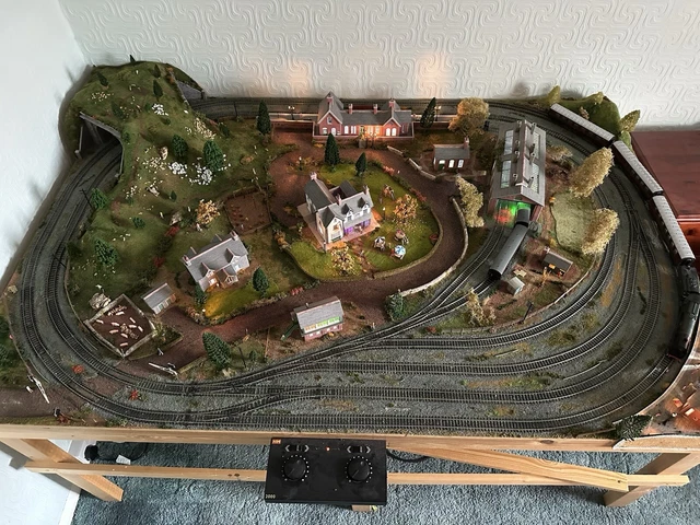 MODEL RAILWAY LAYOUT OO Gauge with Extras - 6ft x 4ft £822.72 - PicClick UK