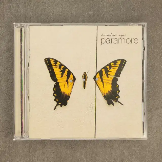 Paramore Brand New Eyes 2009 RARE BOX SET CD-DVD-45 RPM Fueled By