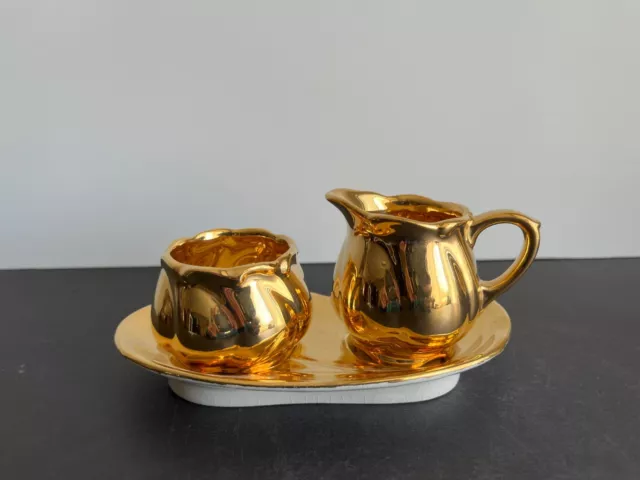 Vtg ROYAL WINTON GRIMWADES GOLDEN AGE GOLD SUGAR BOWL & CREAMER ON TRAY SET
