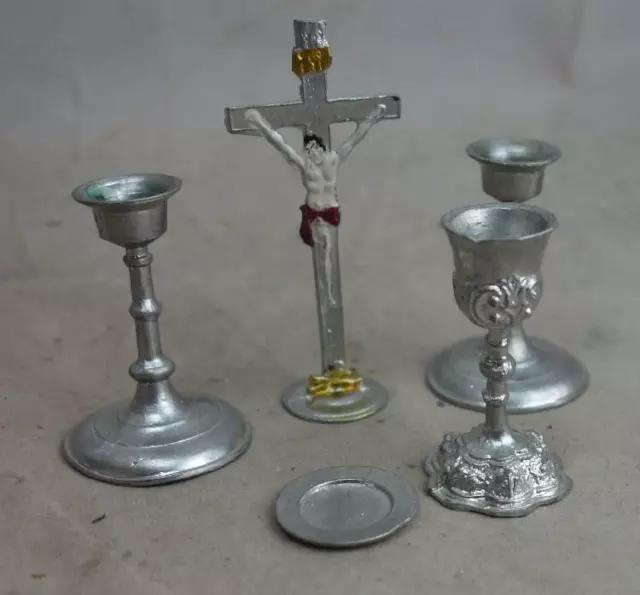 Miniatur Altar Garnitur Zinn Kruzifix Altarleuchter Messbecher