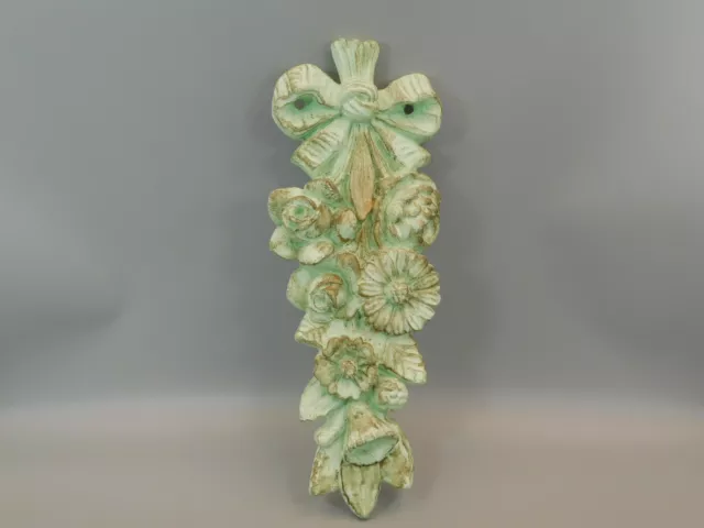 VINTAGE 15", 38cm FLORAL PLASTER MATTE GREEN WALL PLAQUE.