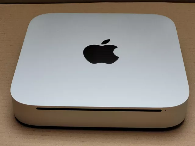 Mac Mini Mitte 2010, leicht defekt / funktionsfähig s. Beschreibung