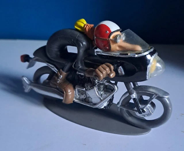 MAGAZINE JOE BAR N°21 JEAN MANCHZECK ET SA TRIUMPH 900