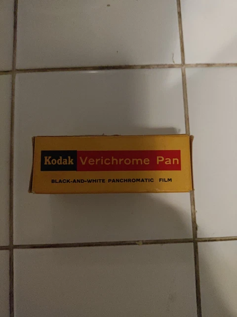 Kodak Verichrome Pan 126-20 - Film Noir Et Blanc - Périmé 1965 - Format 620