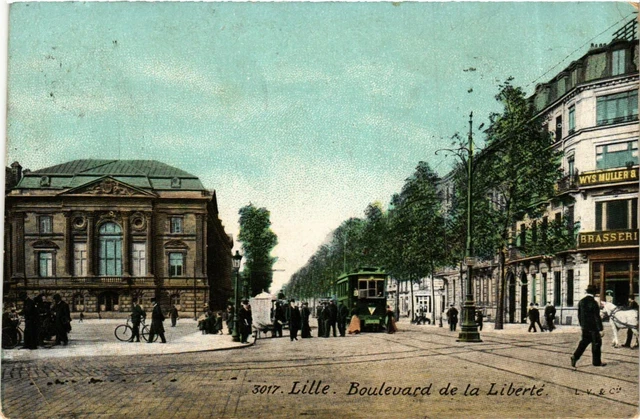 CPA Nord LILLE Boulevard de la Liberté (983879)
