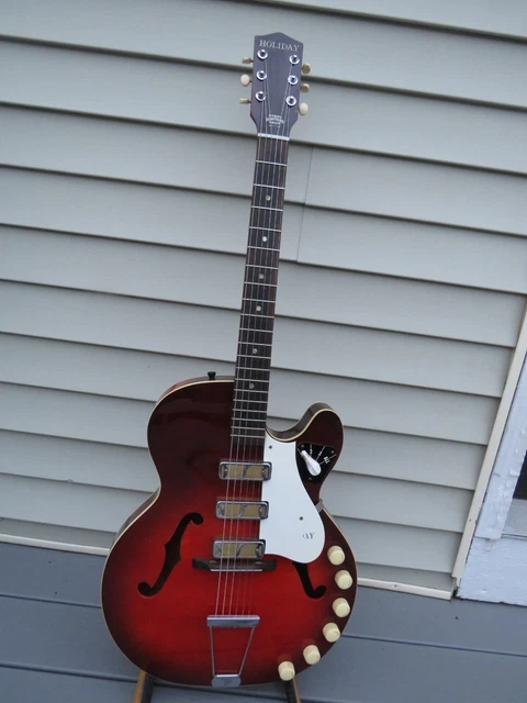 1960s Harmony Holiday triple pickup electric guitar 1960s Harmony Holiday triple pickup electric guitar