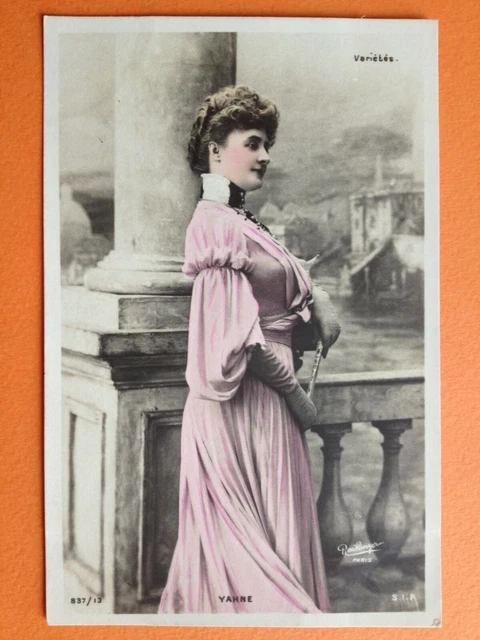 CPA PORTRAIT DE l' Actrice Léonie YAHNE PHOTO signée REUTLINGER à PARIS