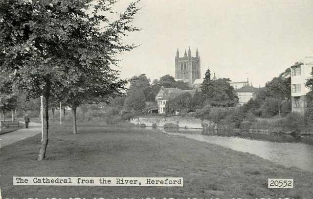 Hereford The Cathedral - Photostyle Salmon Postcard