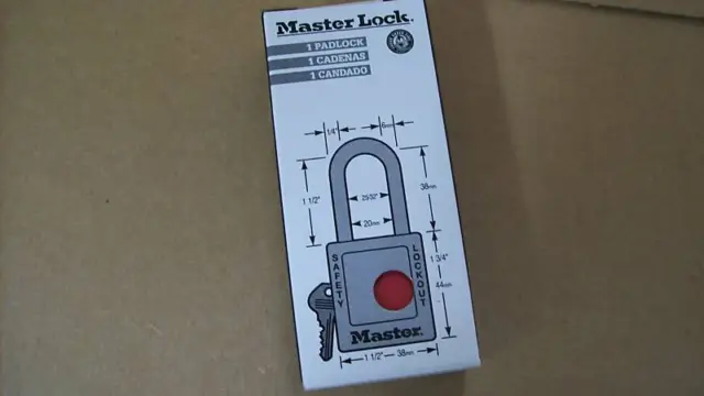 (Pair) New Master Lock No. 410KARED Padlock Keyed Alike