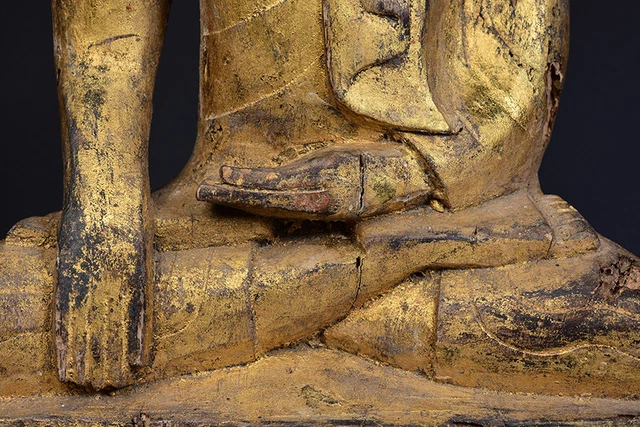 18th Century, Shan, Antique Burmese Wooden Seated Buddha 4