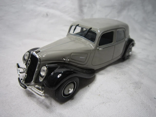 Ad995 Universal Hobbies 1/43 Citroen Traction 22 Berline 1934 Edition Presse