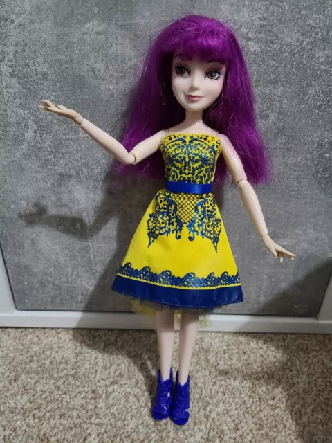 Disney Descendants 2 Royal Cotillion Mal Bertha - Rare - Great Condition