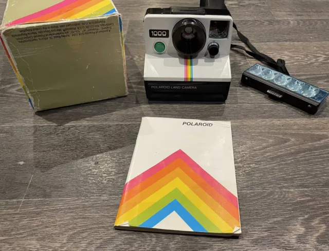 Vintage POLAROID 1000 Instant Film Camera Takes SX-70 film - With Box.