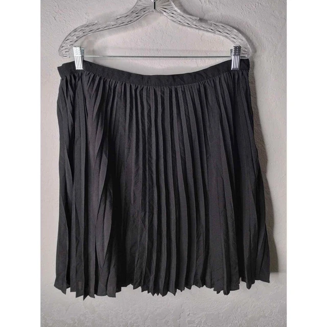 Jason Wu for Target Pleated Accordion Style Black Skater Skirt Size 16