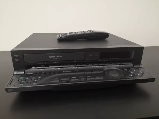 Videorecorder  S-VHS PANASONIC NV-HS1000  [TOP]