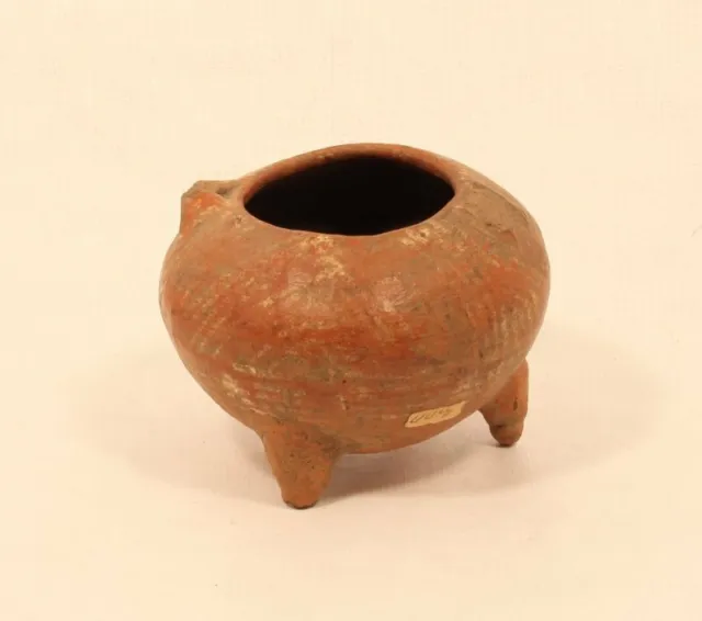 Costa Rican Pre Columbian Terracotta Tripod leg Pot 3