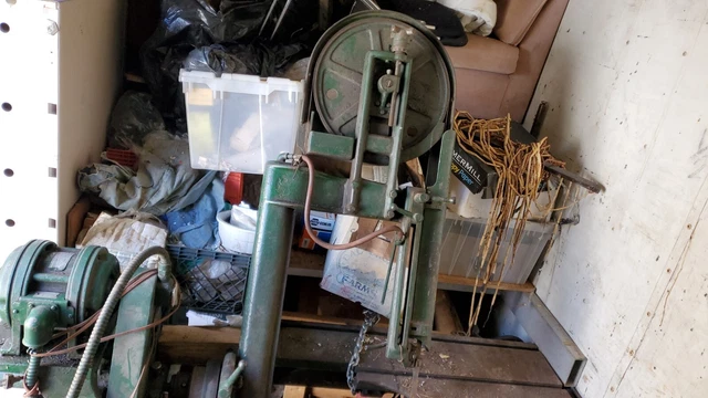 Vintage Armstrong Blum Marvel 8 Industrial Tilting Vertical Table Band Saw