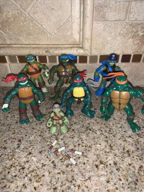 Lot of 6 Teenage Mutant Ninja Turtles Action Figures TMNT #0436