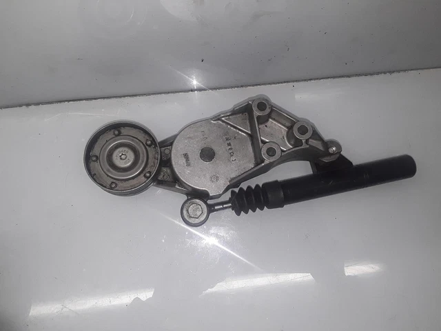 038903315C galet tendeur pour SEAT IBIZA II 1.9 TDI 1996 1247120 3