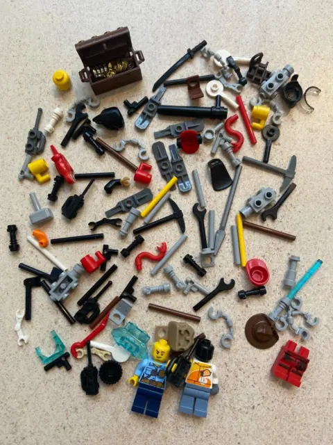 Lego: Lot en vrac de plus de 100 Ustensiles, Outil, Armes, Membres