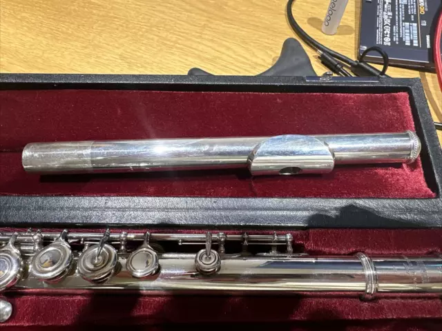 YAMAHA YFL-451 Flute with Solid Silver 925 Head  - Hard Case and Soft carry case 2