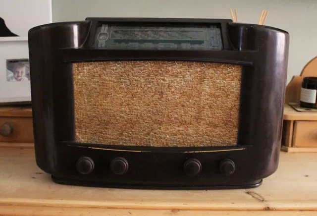 Philips Vintage Valve Radio 1950's Bakelite