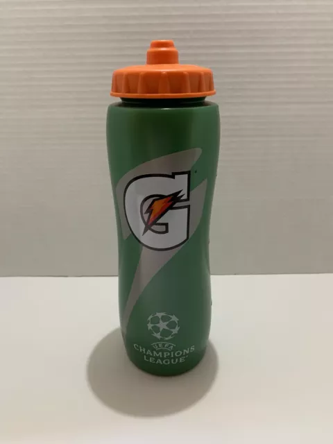 https://www.picclickimg.com/-X4AAOSw10RlLtgG/Gatorade-Squeeze-Sports-Water-Bottle-Soccer-Champions-League.webp
