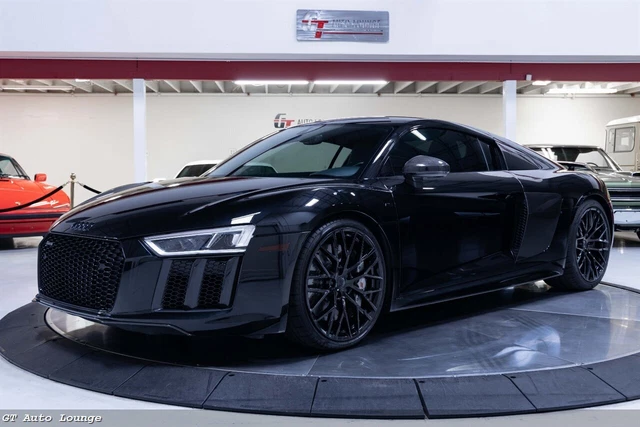 2017 R8 5.2 quattro V10 Plus