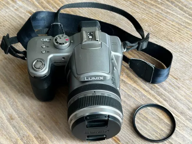 Panasonic LUMIX DMC-FZ50 mit Leica DC Vario Elmarit