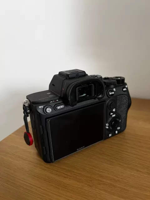 Sony A7R IV Full Frame 61.0MP Digital Camera - Black - Very Good Condition 2
