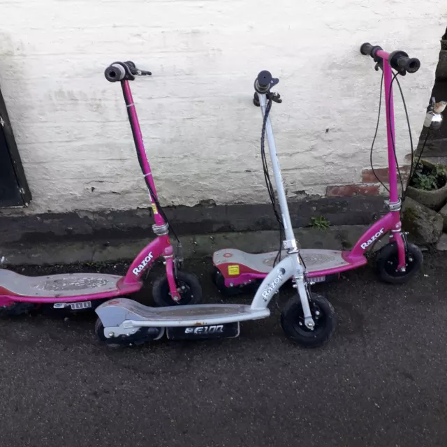Razor Scooter for SPARES or REPAIR (only 2 pink ones)