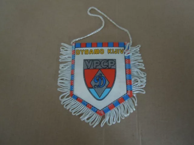 Fanion Dynamo Kijiv / Ukraine - 01