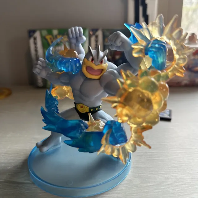 Pokemon Center Gallery Figure DX - MACHAMP Dynamic Punch