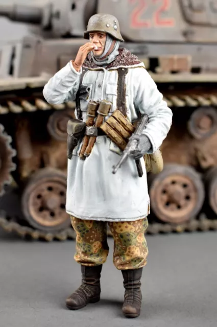 1 ASIATAM Winter Wehrmacht Figur 1:16 ( WFW-2 ) unbemalt
