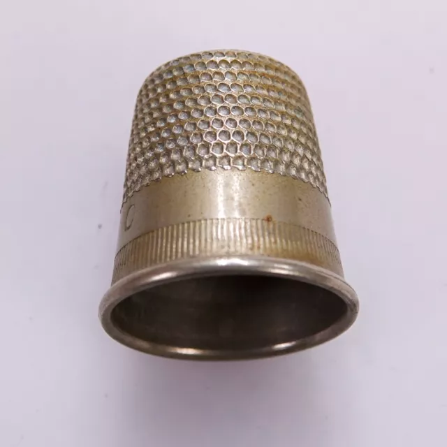 2 Vintage/Antique Old Metal Thimbles 1 Heavy Rusty 1900s? & 1 Lighter Brass Tone 3