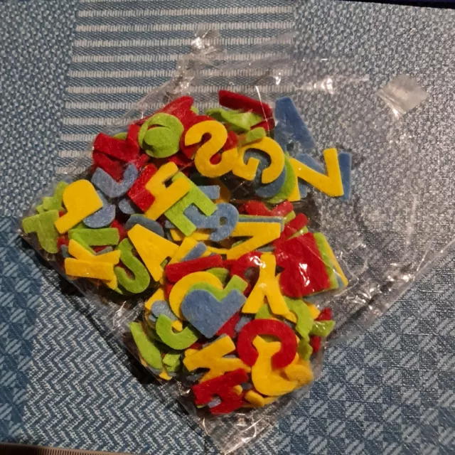 Buchstaben aus Filz
