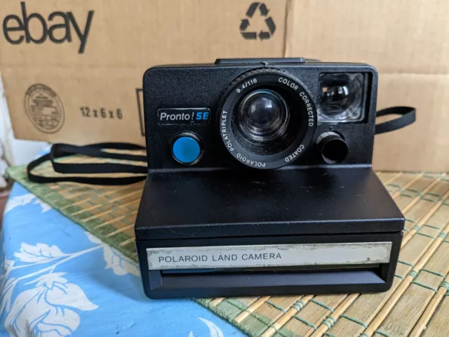 Vintage Polaroid Land "Pronto SE" instant camera for SX-70 Film