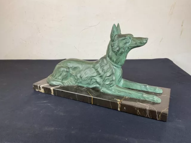 GRANDE Sculpture  de CHIEN BERGER , LOUP  ,ART DECO RÉGULE SUR SOCLE DE MARBRE