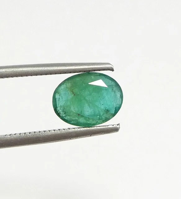 Émeraude Verte Ovale Facettée Synthétique 4x6mm à 7x9mm - Pierre Précieuse Laboratoire