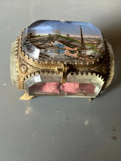 Boîte à Bijoux Ancienne En Laiton Et Verre Biseauté - Motif Hôtel De Ville De Paris