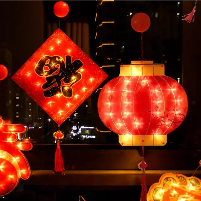 Lumières LED de décoration du nouvel an chinois avec pompon, pour fête à