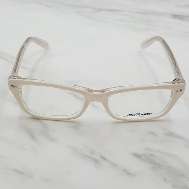 jono hennessy glasses