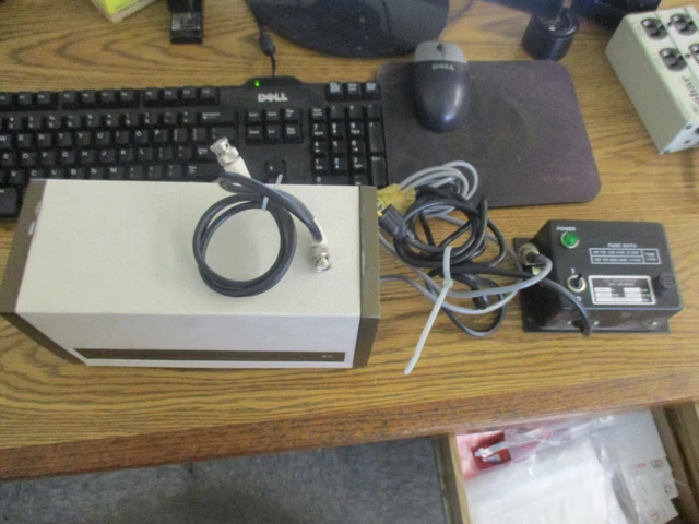 Dage-MTI Model: VC-65X (525/60) Microscope Camera with 207148-01 Power Supply  <
