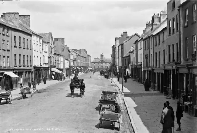 O'Connell Street, Clonmel, Co. Tipperary Ireland c1900 OLD PHOTO