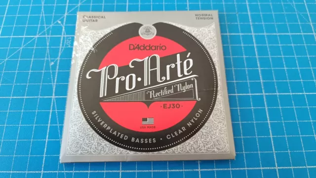 D'Addario Pro-Arte EJ30 Classical Guitar Strings Clear nylon Normal Tension