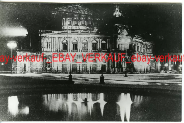 Dresden Semperoper Theaterplatz ca. 1930er Nachtaufnahme Kopie einer AK (*11460)